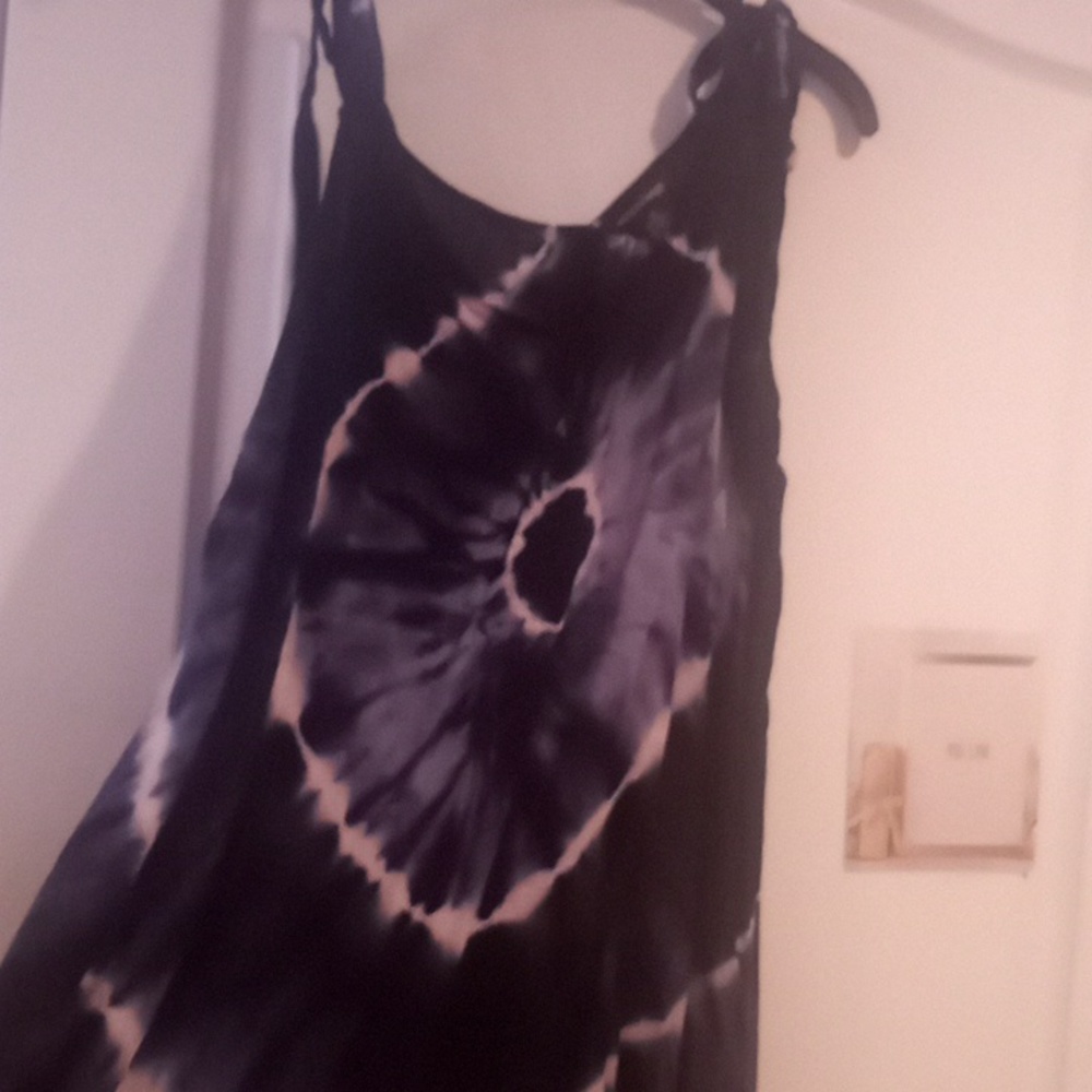 Navy Blue tie dye Shirt, Ties at the shoulders, Sleevless, Light Fabric, 1x